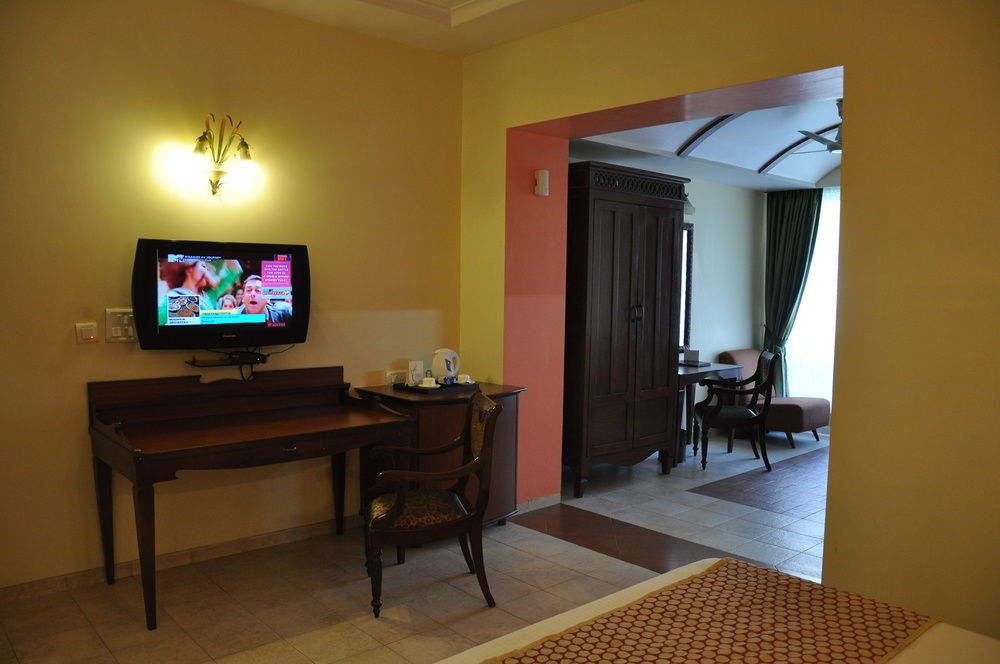 Grand Heritage Narmada Jacksons Jabalpur Exterior foto