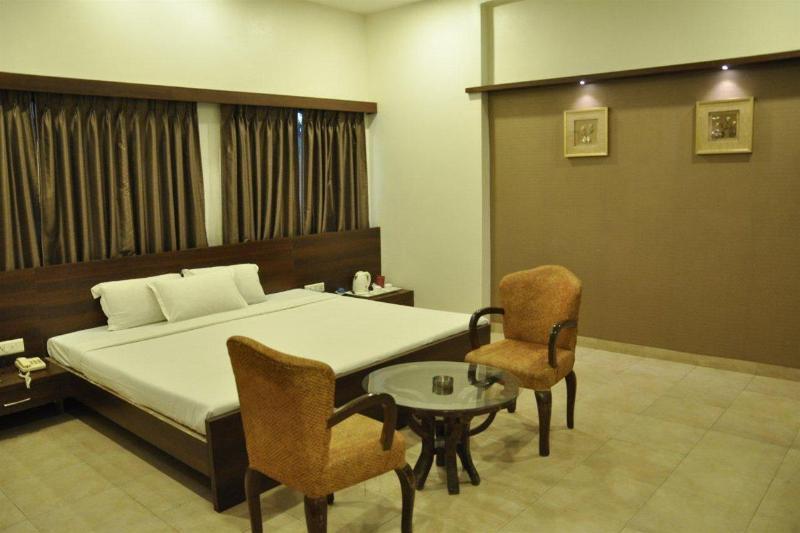 Grand Heritage Narmada Jacksons Jabalpur Exterior foto